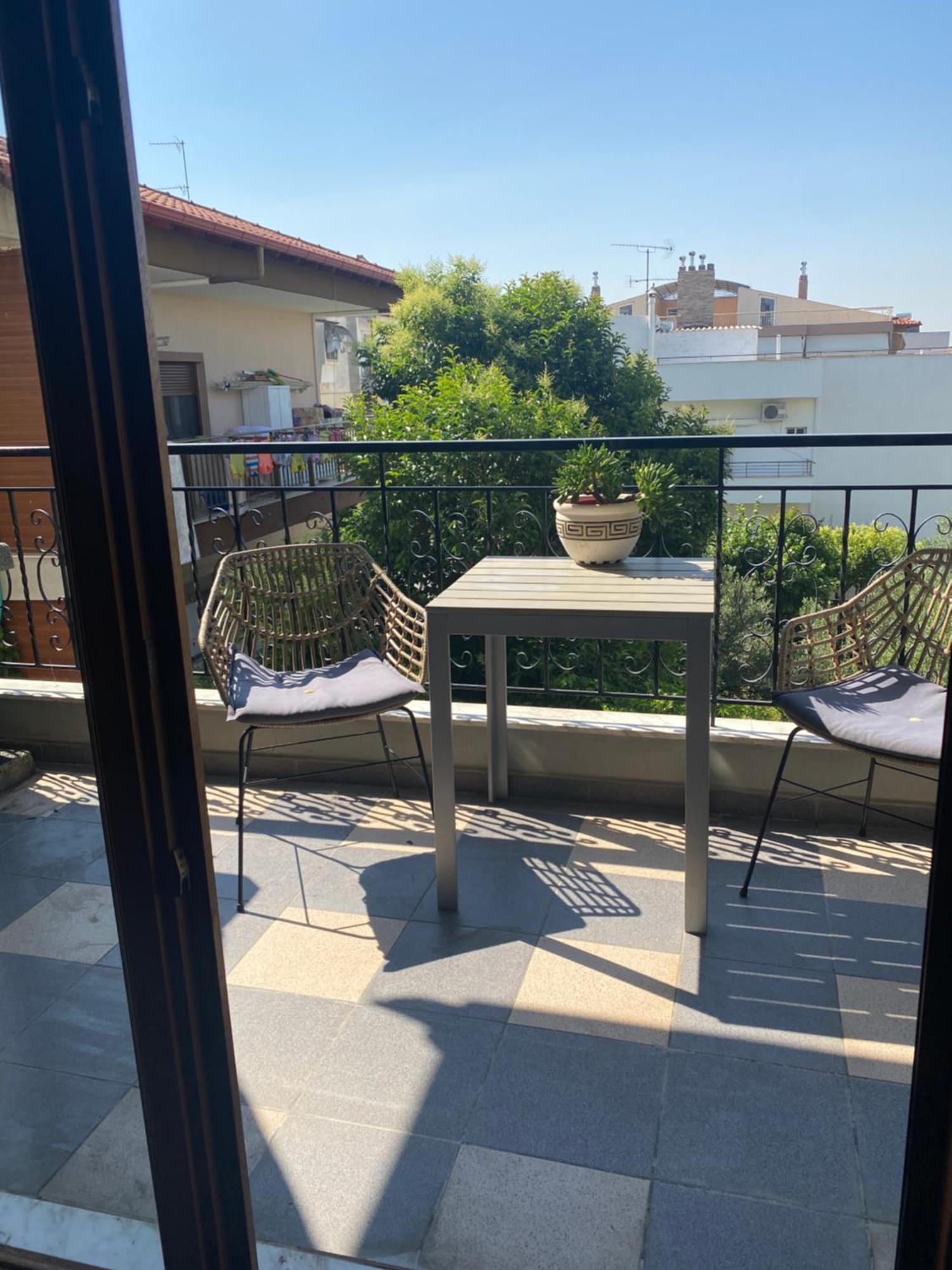 Apartment Nice, Spacious And Bright In Thermi, Thessaloniki.