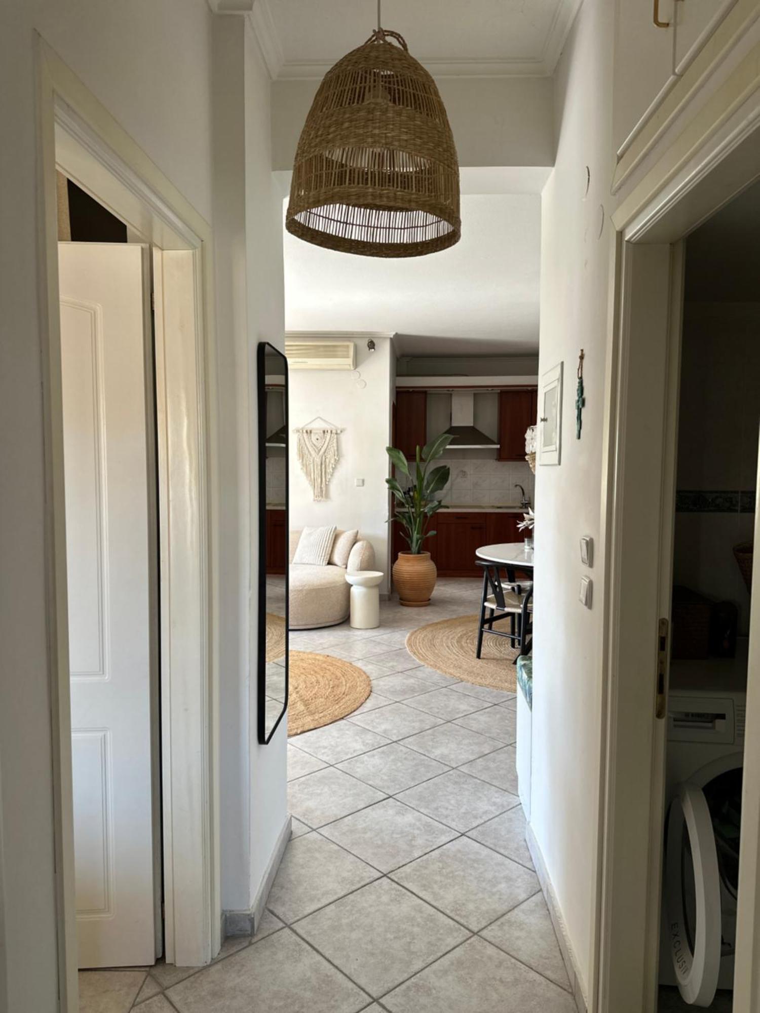 Nice, Spacious And Bright In Thermi, Thessaloniki.